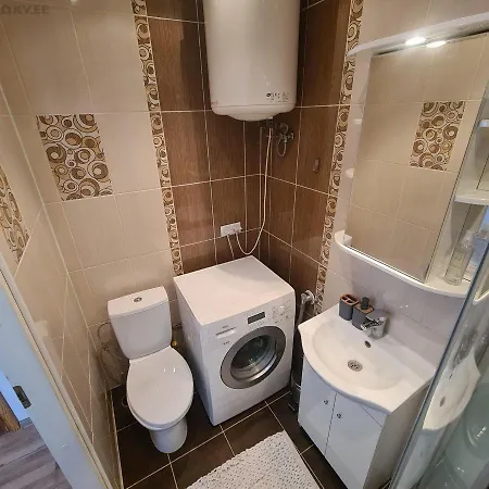 Apartment Quiet 10 Min Walk From Center. *